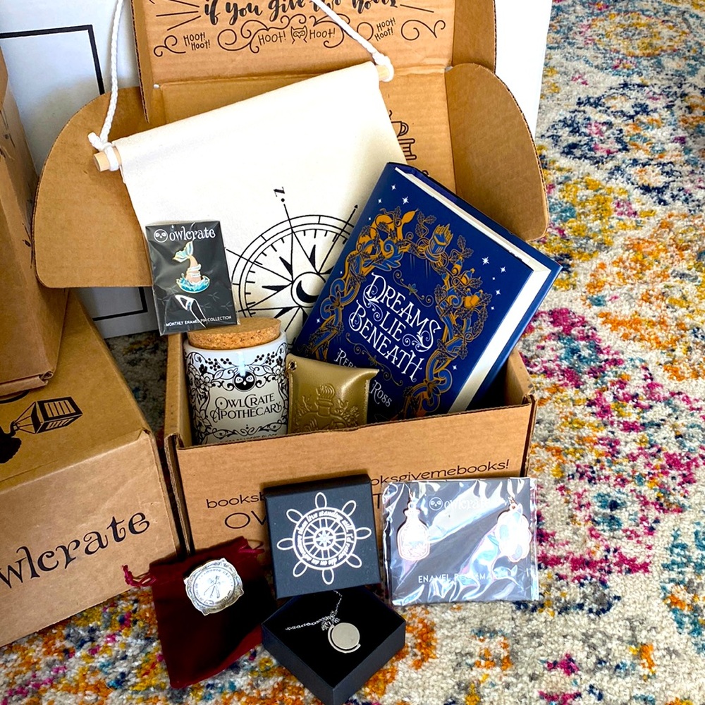 Owlcrate bookish subscription box items
